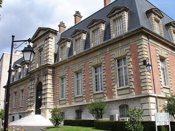 An exterior of Pasteur Museum located in Paris, France